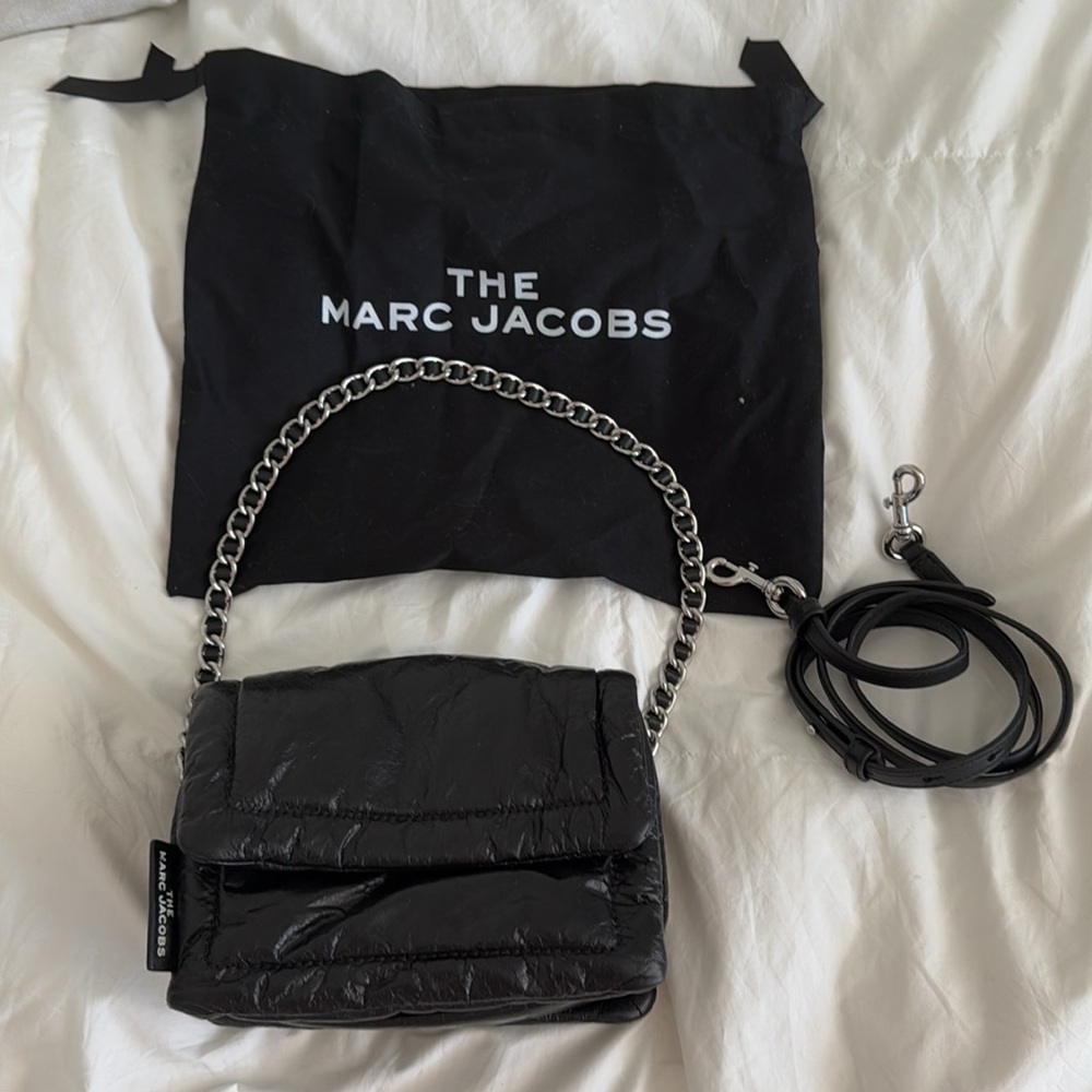 marc jacob’s mini pillow bag w crossbody strap